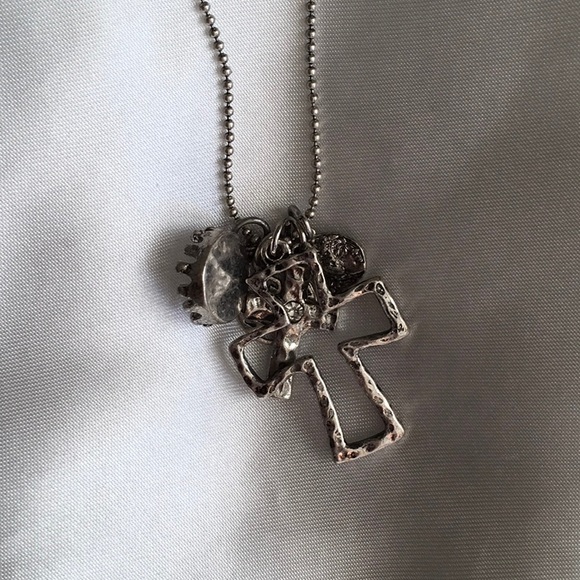 💥Lucky You Charm Cross Necklace - Picture 6 of 6